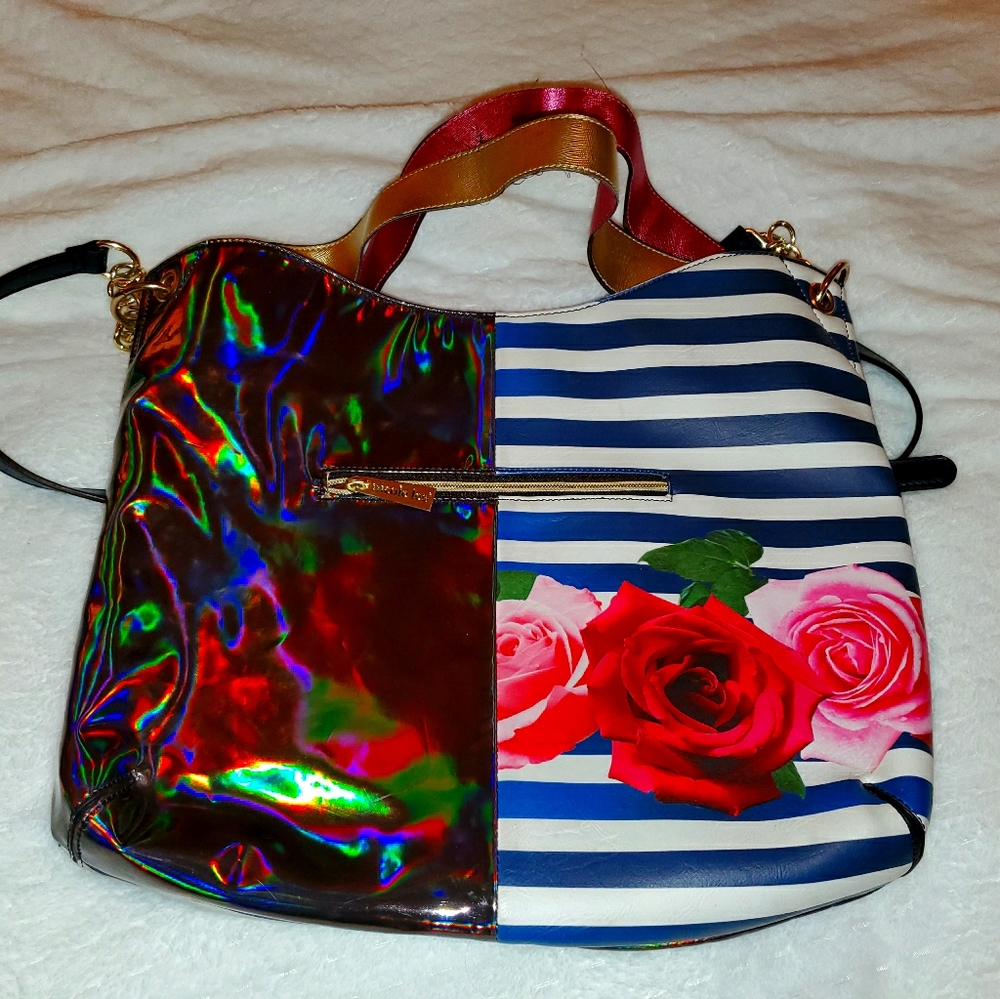 Purse - Picture 2 of 2